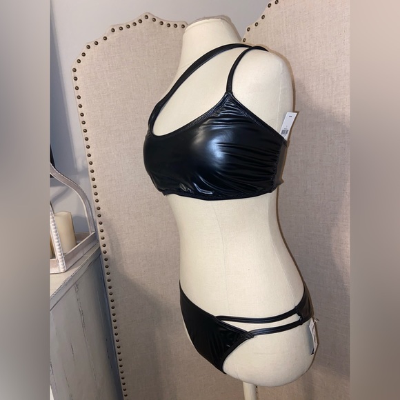 NWT FAUX LEATHER SWIM SET - Picture 2 of 3